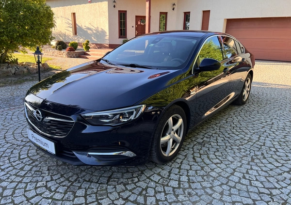 Opel Insignia cena 60900 przebieg: 179000, rok produkcji 2019 z Brwinów małe 232